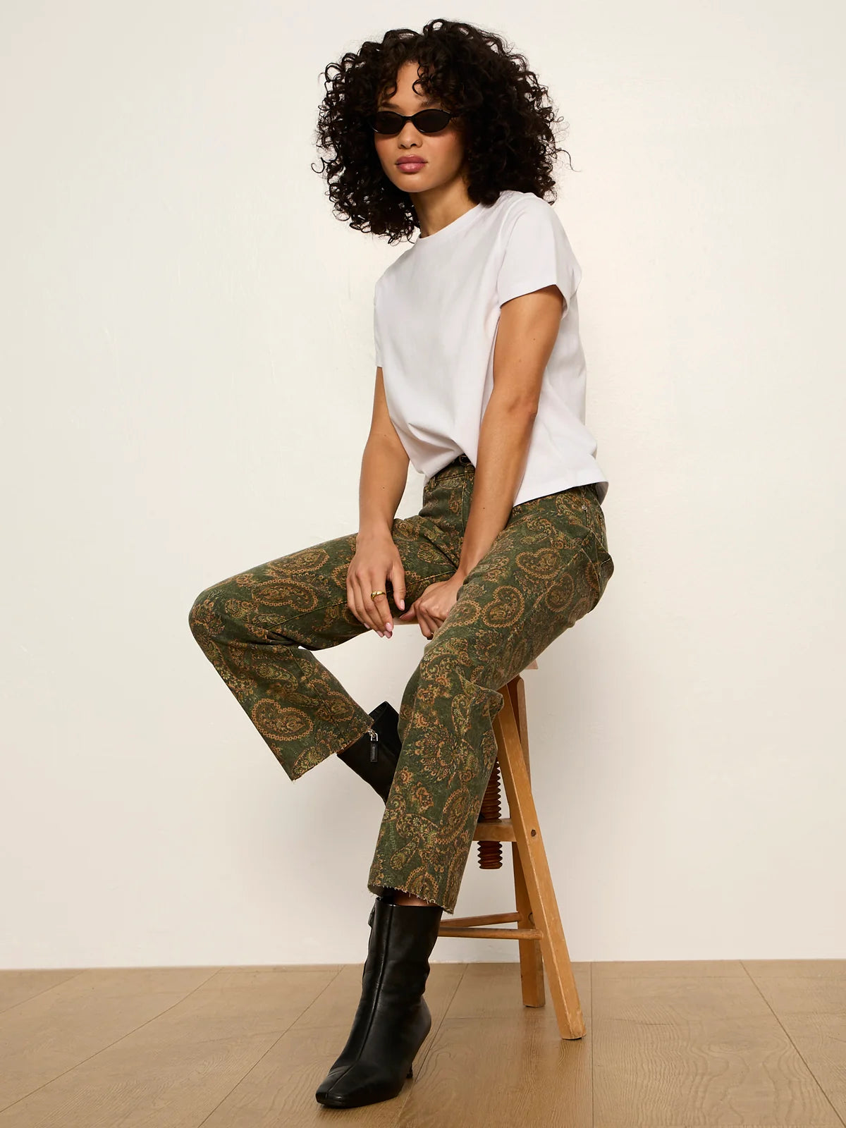 Cadence 90's Straight Crop