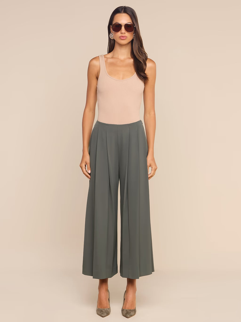 Novalynn Crop Pleated Pant
