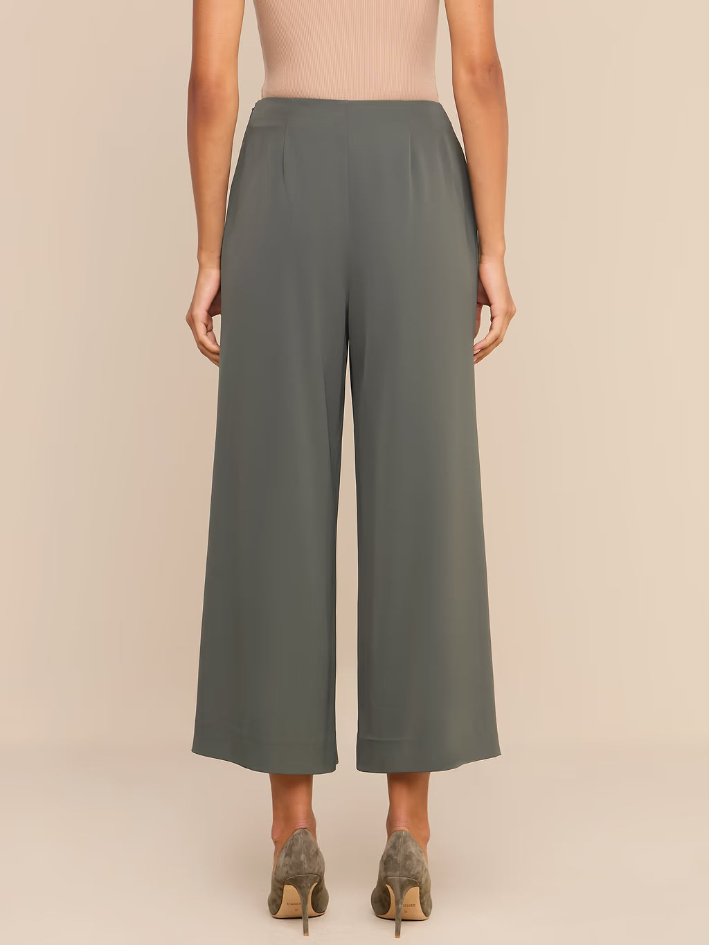 Novalynn Crop Pleated Pant
