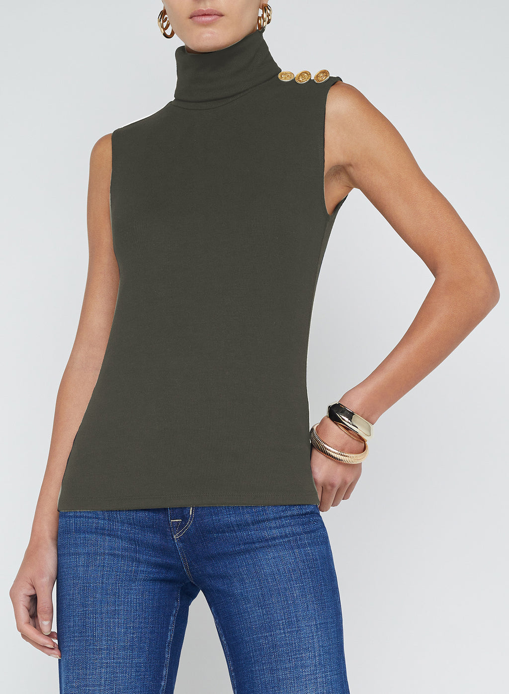 CECI SLVLESS TURTLE NECK