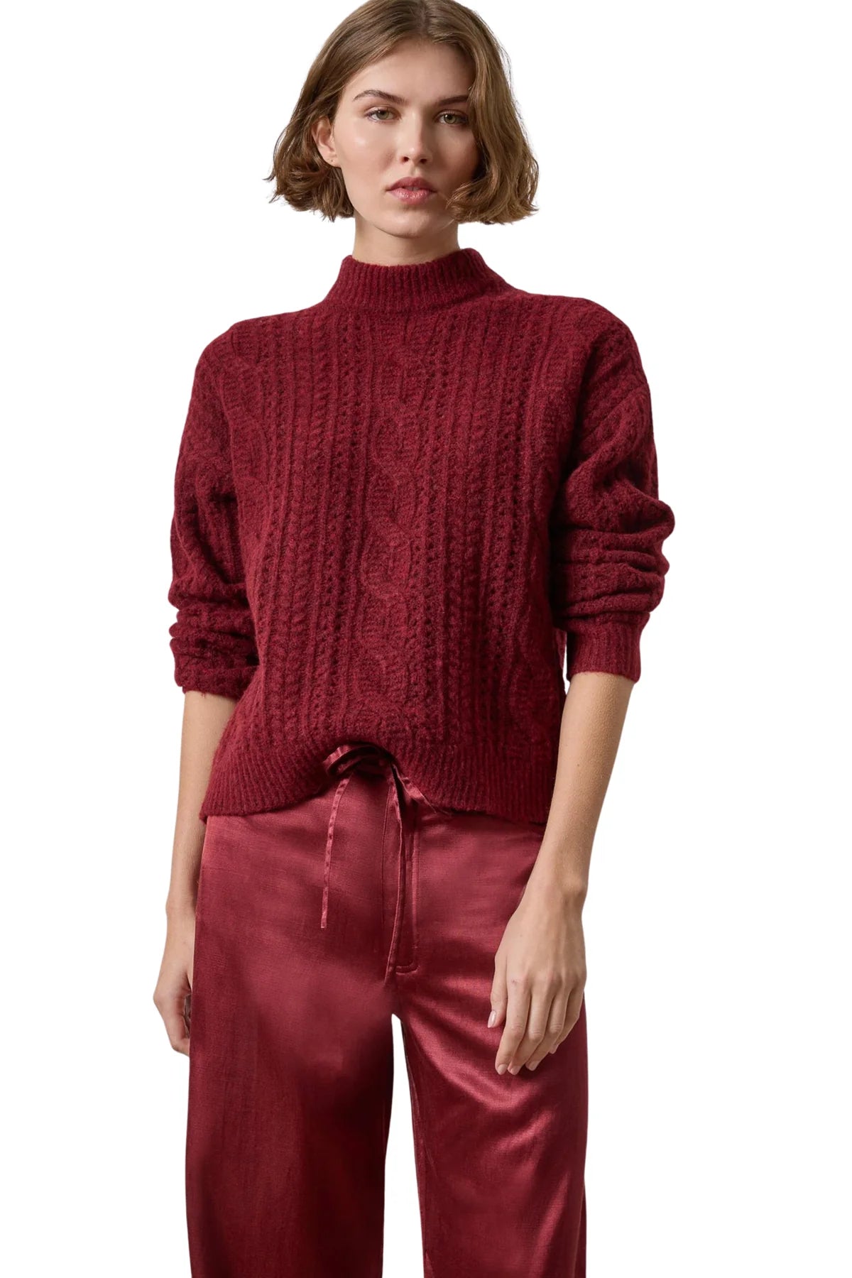 Relaxed Cable Knit Sweater