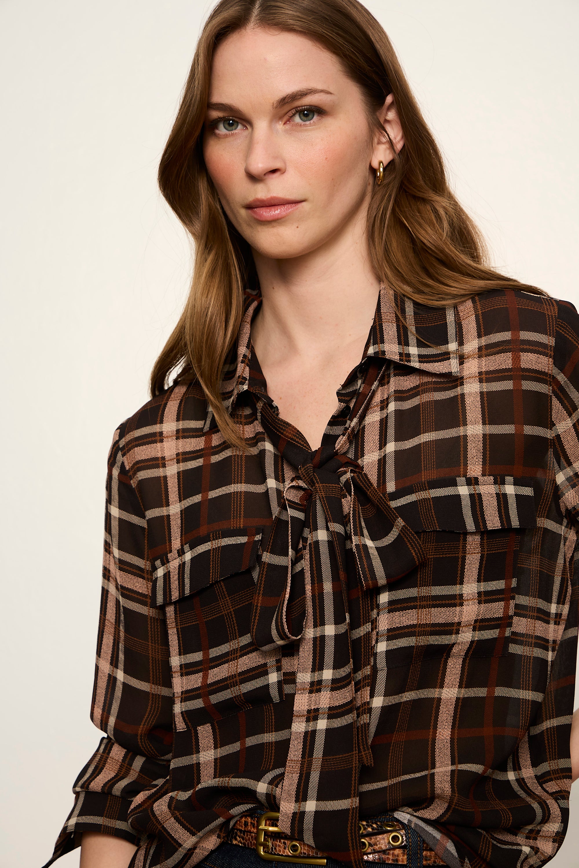 MEET IN PARIS TIE NECK BLOUSE