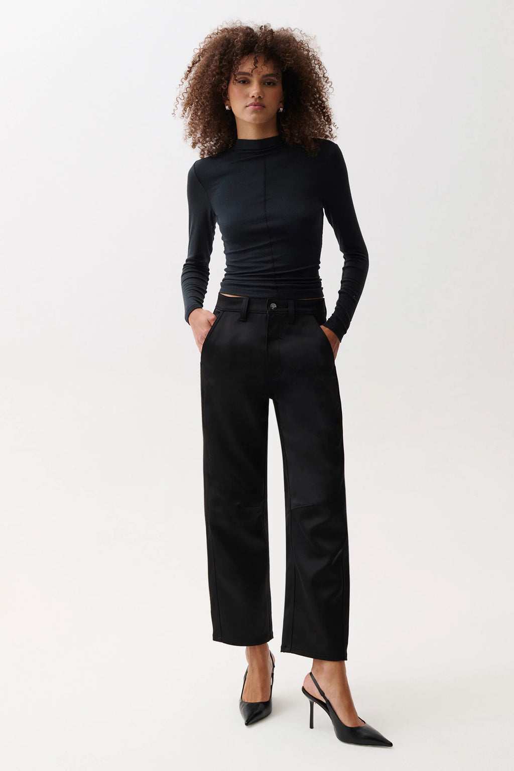 Beau Sateen Seamed Crescent Leg
