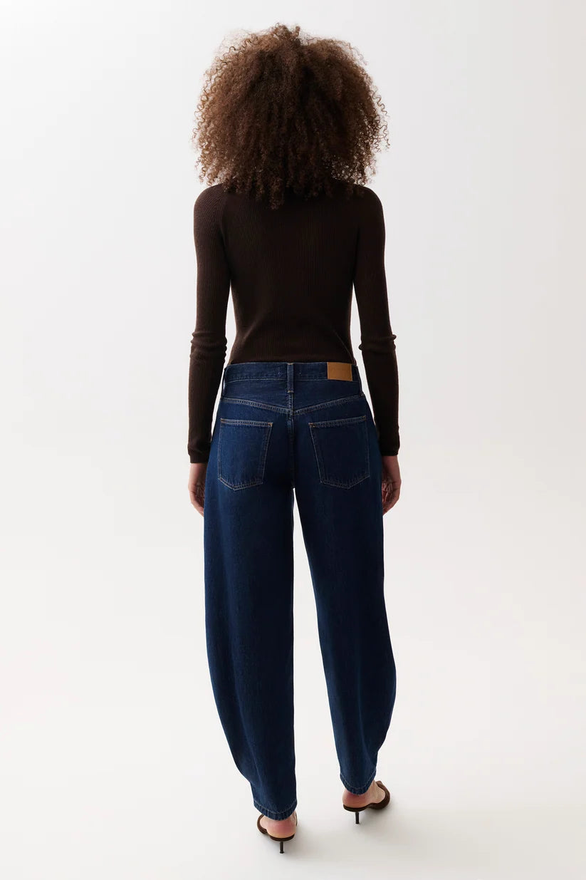 Willow Mid Rise Pleated Barrel